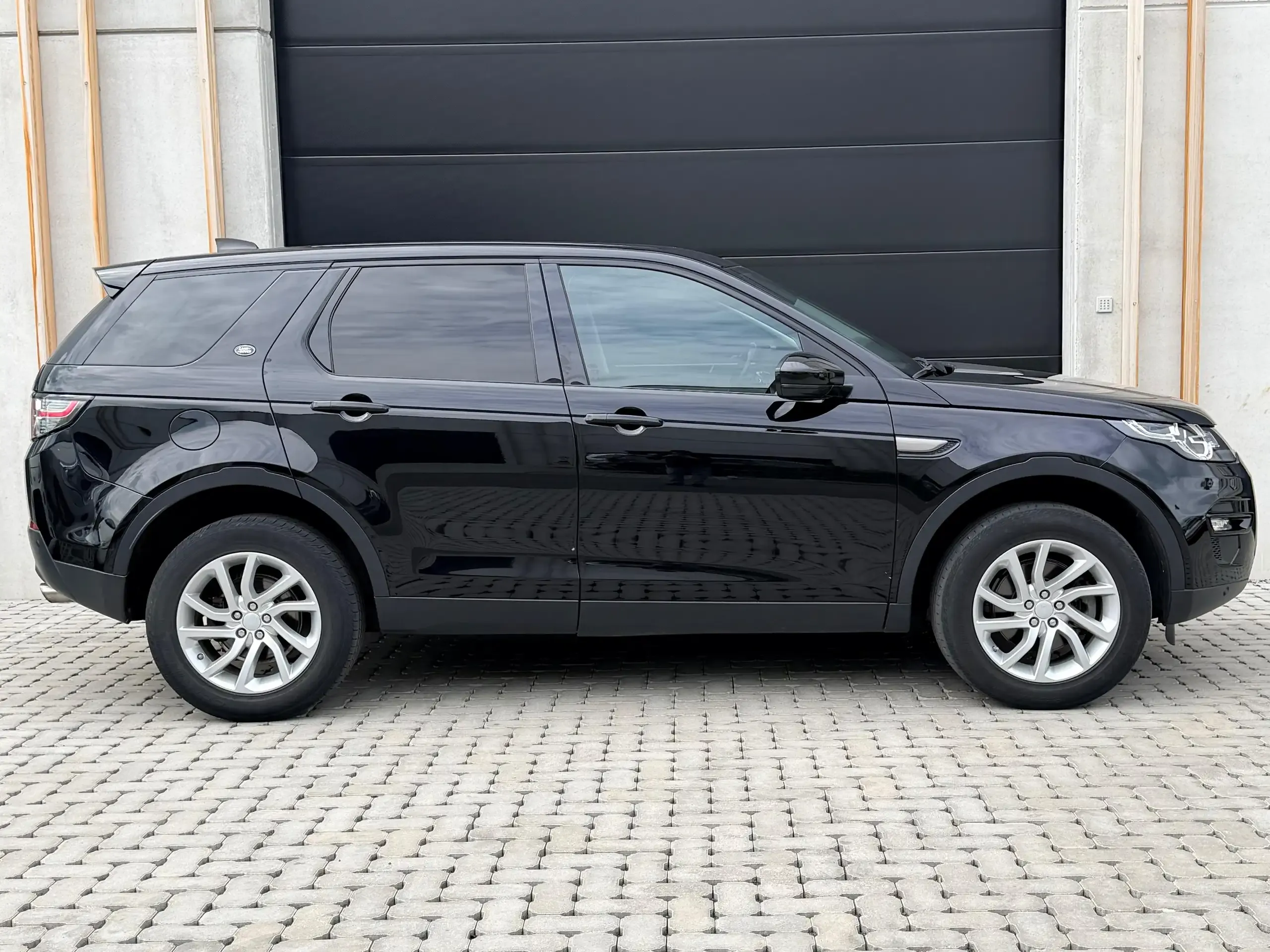 Land Rover Discovery Sport Discovery Sport 2.0 TD4 HSE (EU6d-TEMP) afbeelding 4