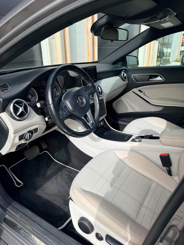 Mercedes A180d Sportpakket afbeelding 8