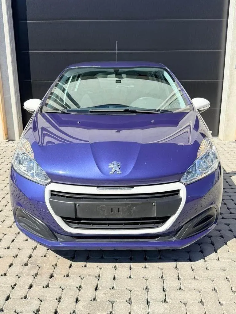 Peugeot 208 Like 1.2 Benzine // 100.300 km afbeelding 2