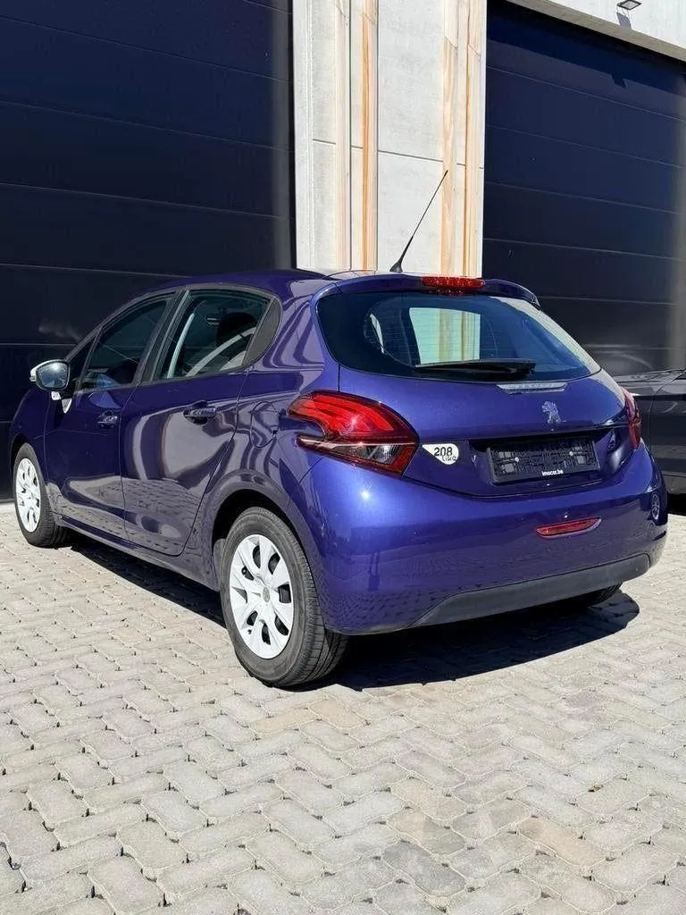 Peugeot 208 Like 1.2 Benzine // 100.300 km afbeelding 5