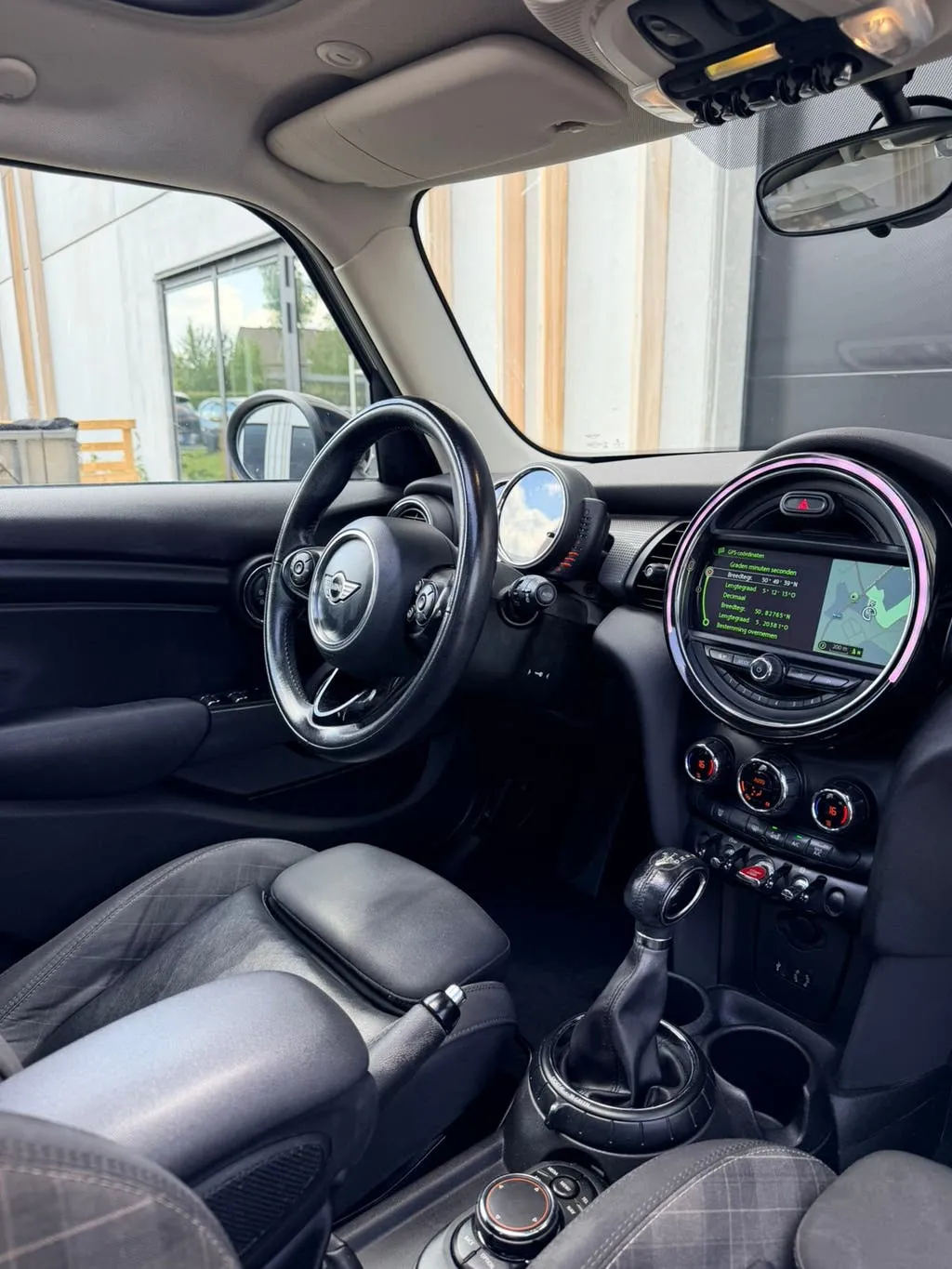 Mini Cooper One 1.5 Benzine // Automaat // 98000KM // 4 DEUR (m2416043406) afbeelding 9