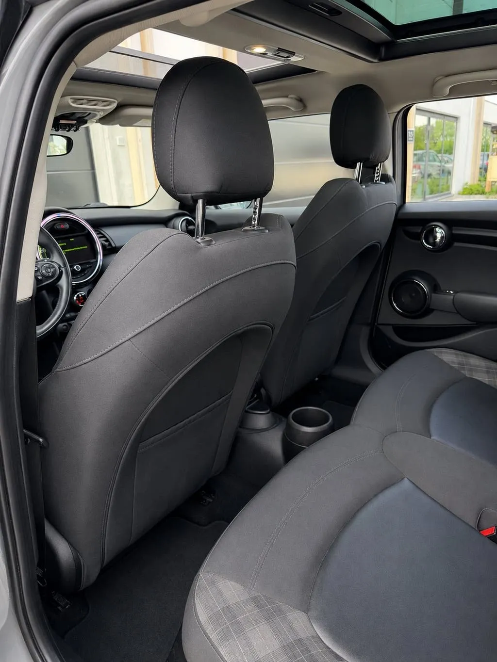 Mini Cooper One 1.5 Benzine // Automaat // 98000KM // 4 DEUR (m2416043406) afbeelding 10