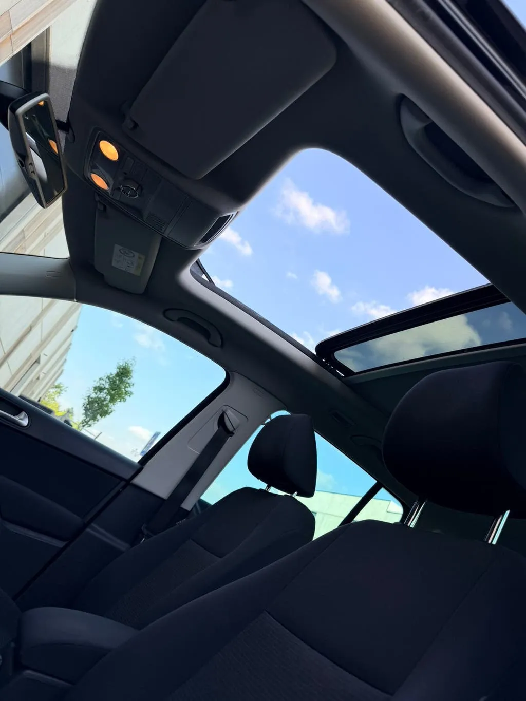 Volkswagen Tiguan 1.4 TSI Benzine – 2016 – Panoramisch dak (m2418771705) afbeelding 11