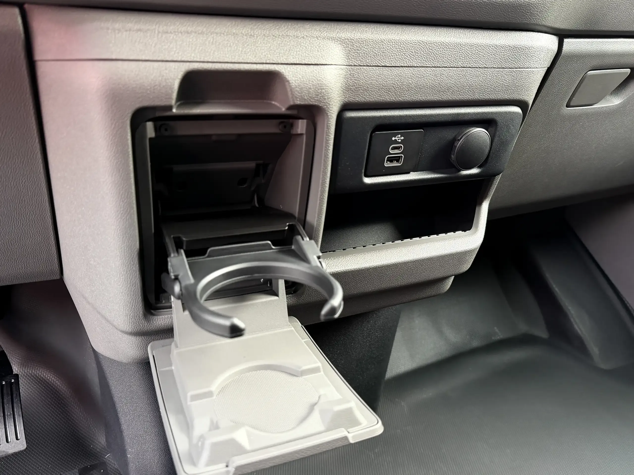 Volkswagen T7 Transporter foto 16