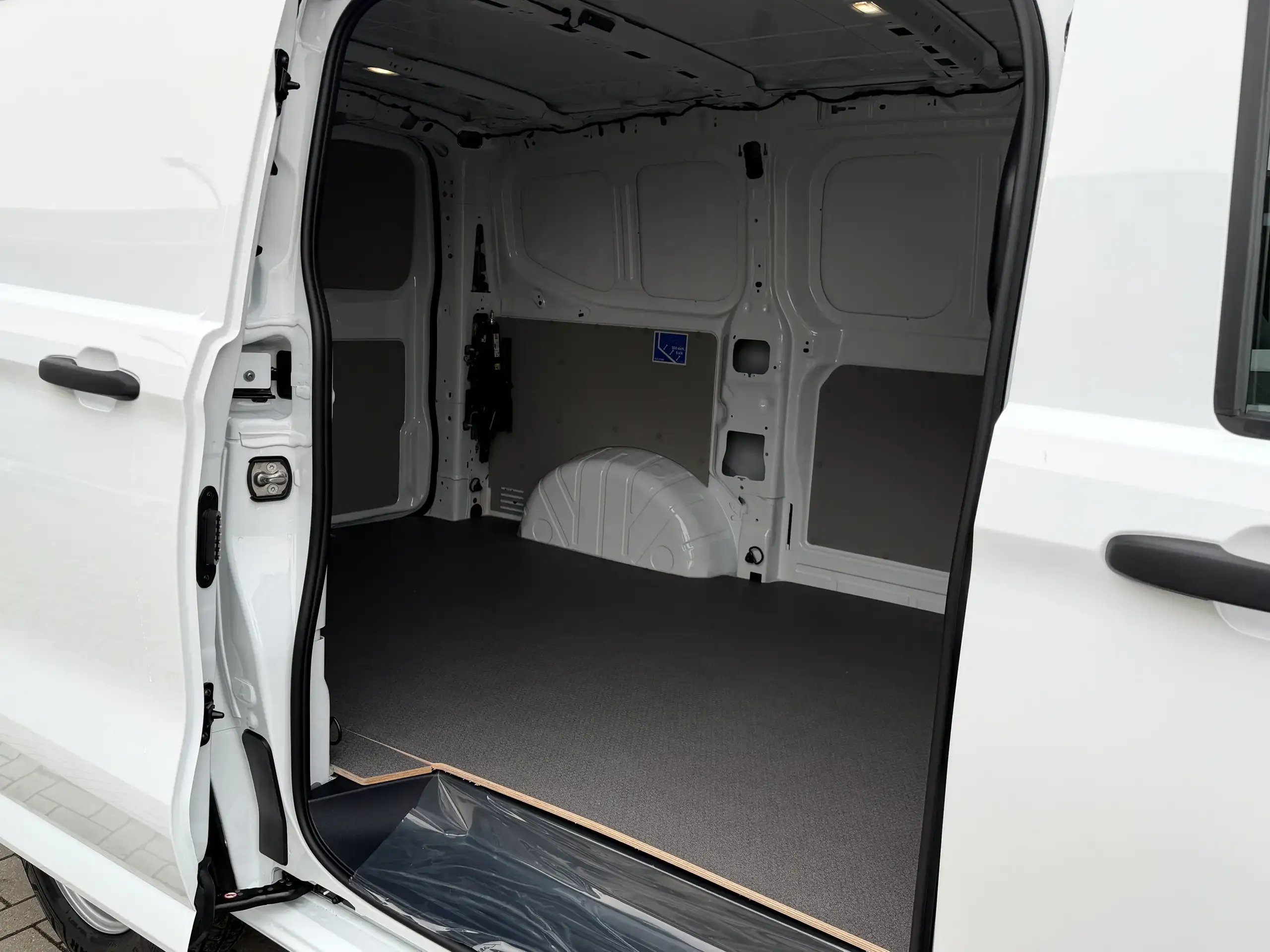 Volkswagen T7 Transporter foto 19