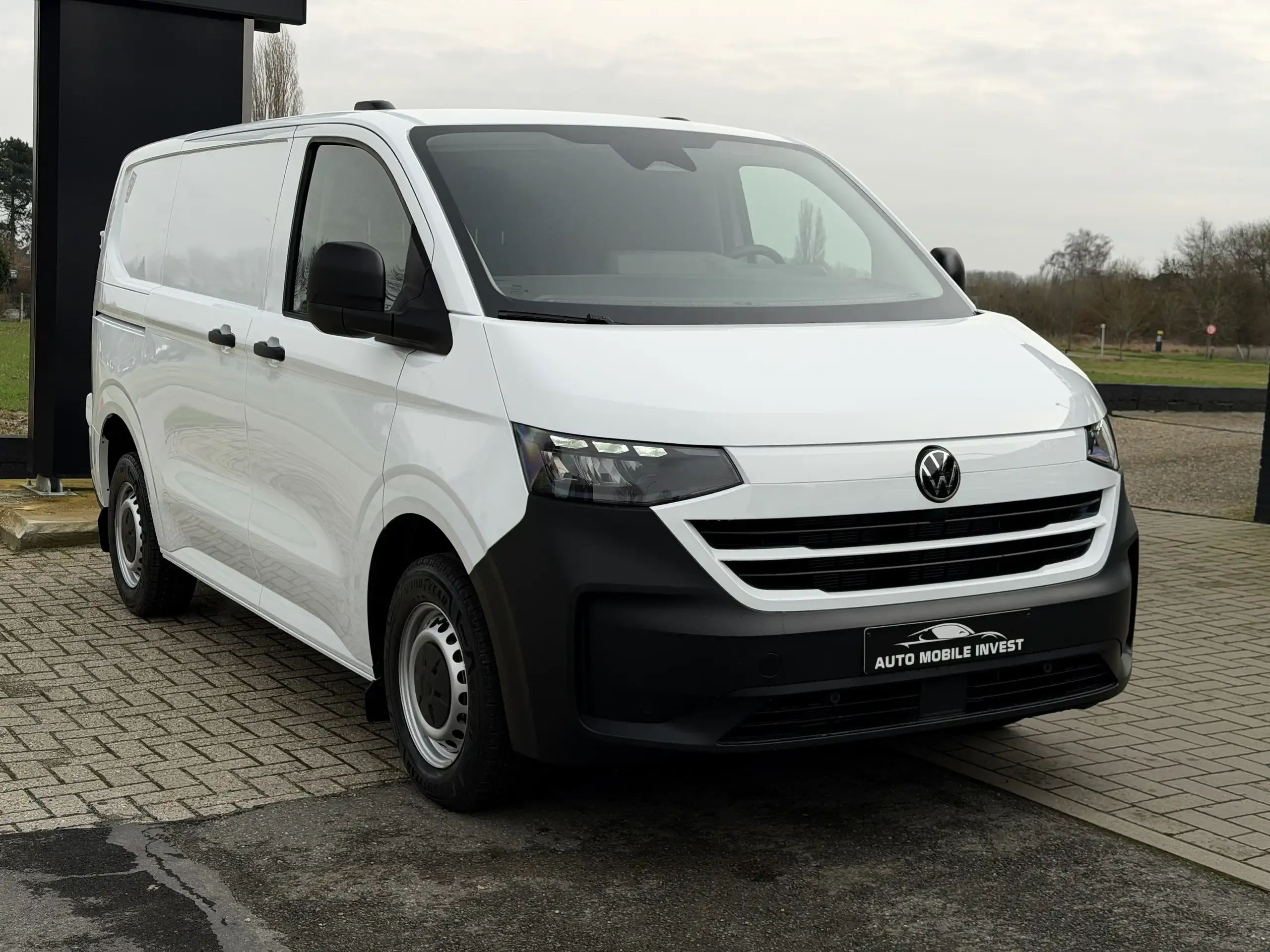 Volkswagen T7 Transporter SWB AUTOMATIC NEW 0483/47.20.60