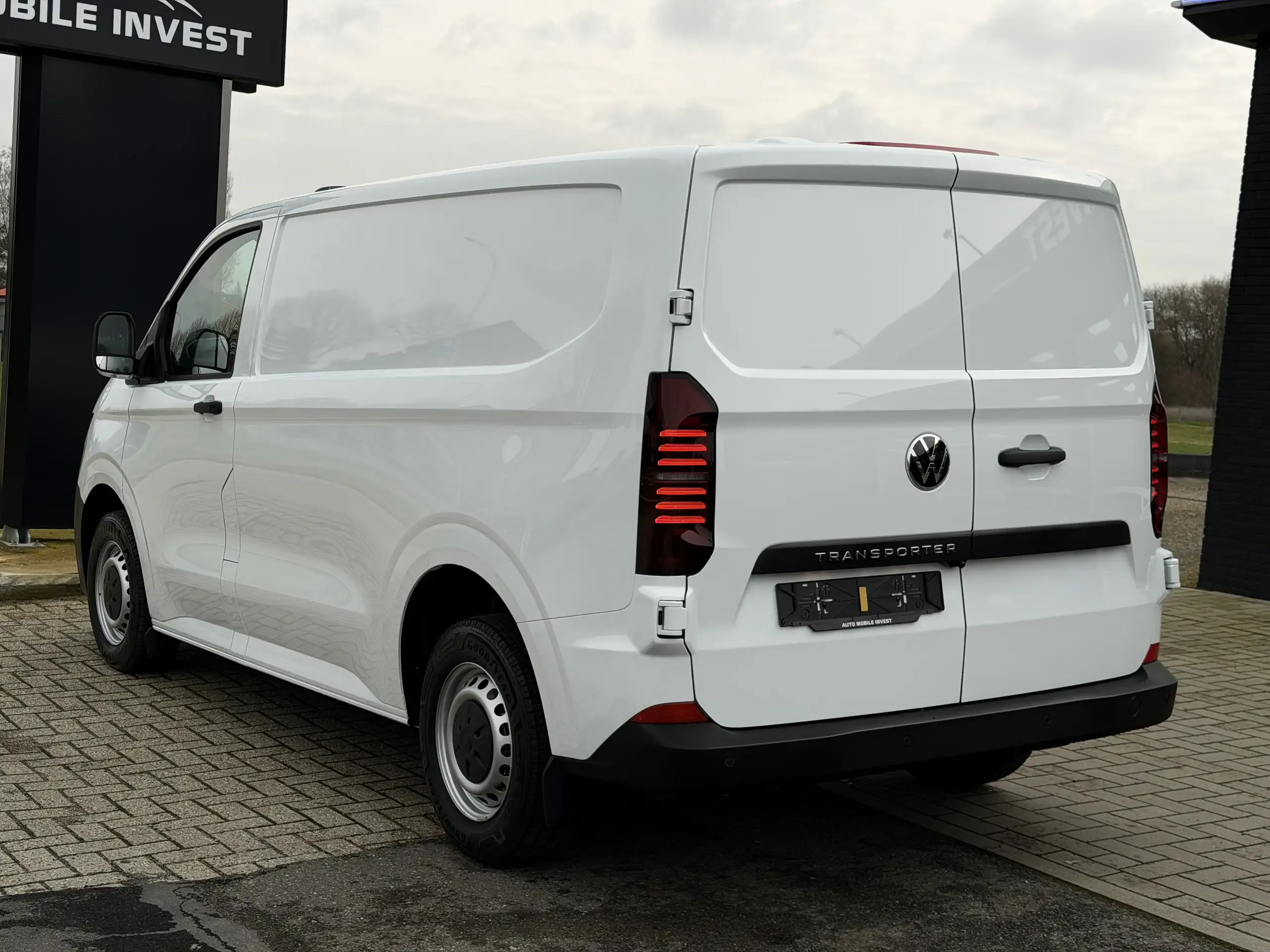 Volkswagen T7 Transporter foto 4