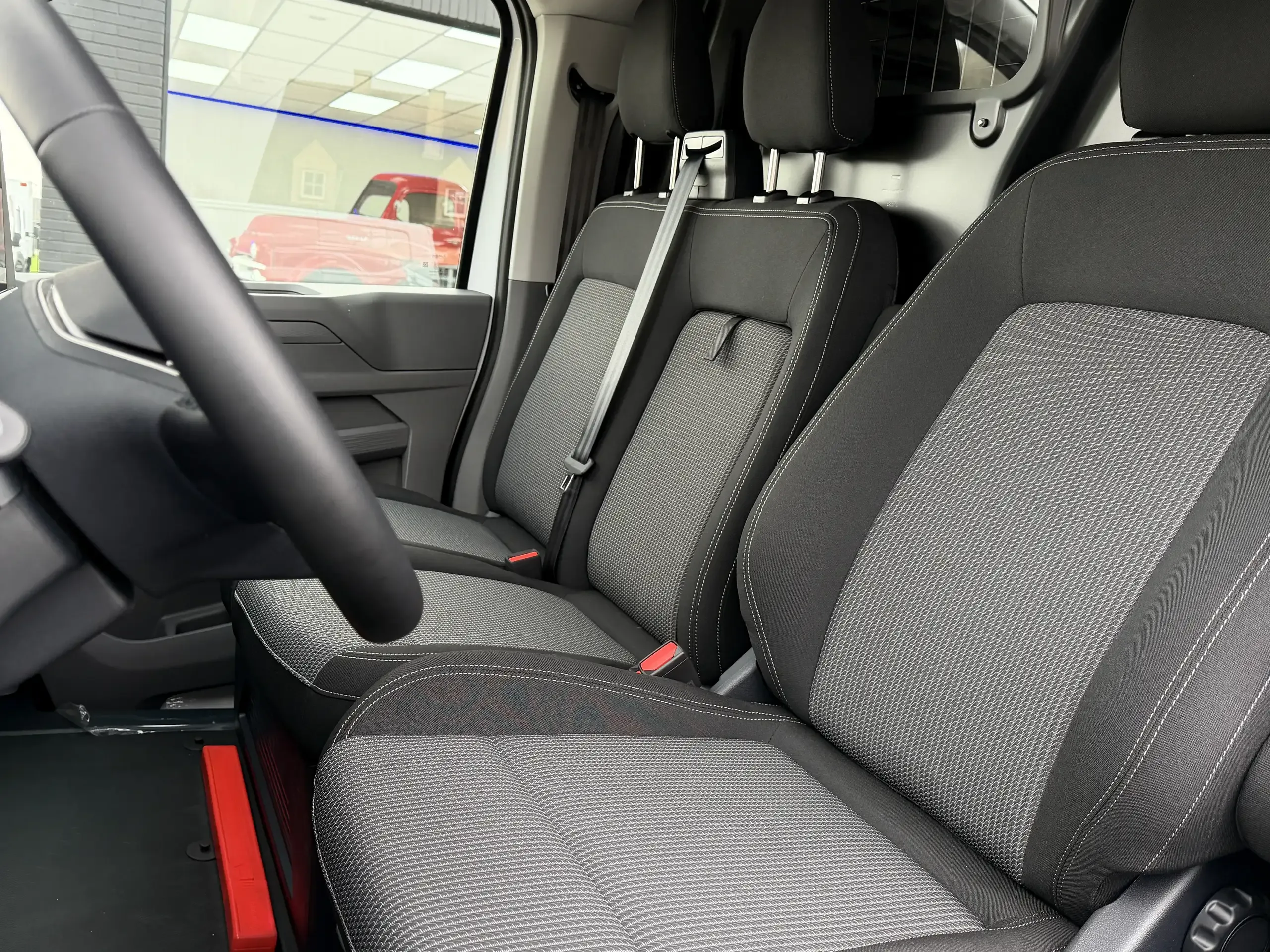 Volkswagen T7 Transporter foto 6