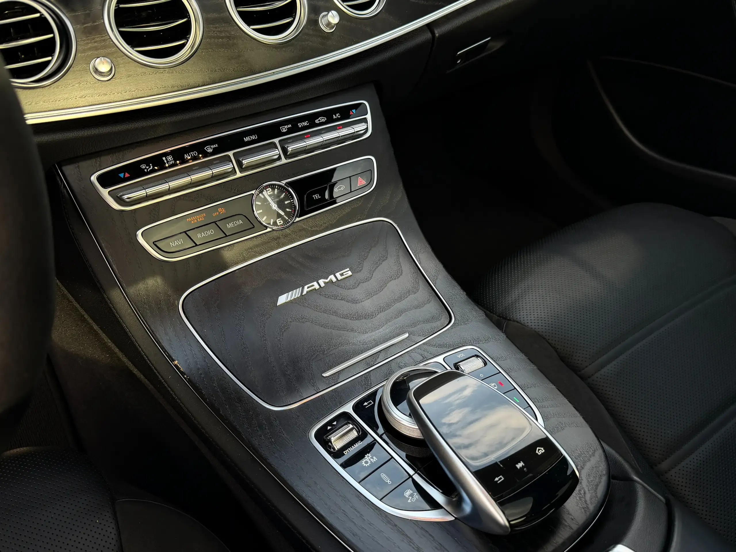 Mercedes-Benz E 63 AMG foto 18