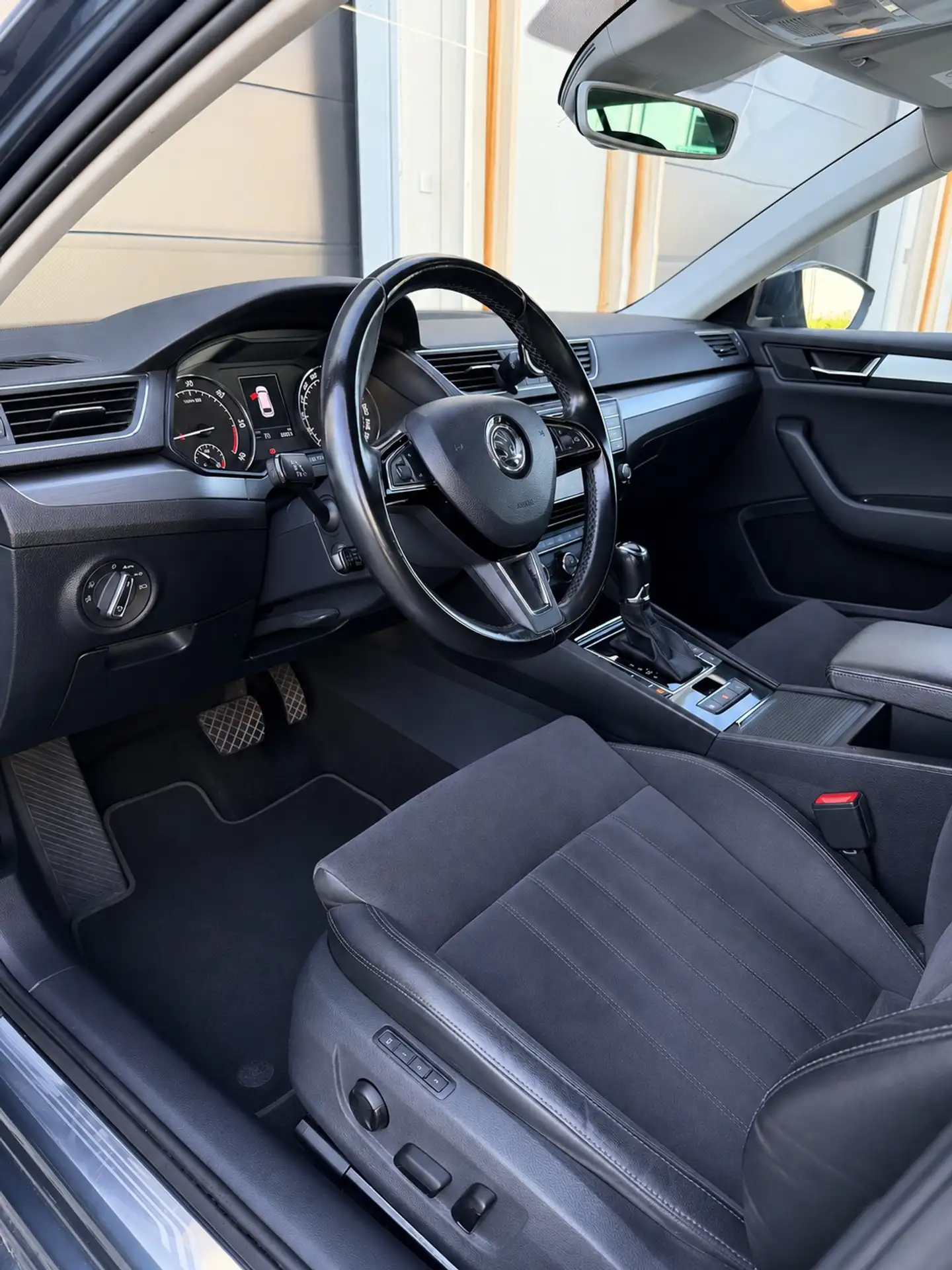 Skoda Superb Superb SW 1.6 CR TDi Style DSG afbeelding 7