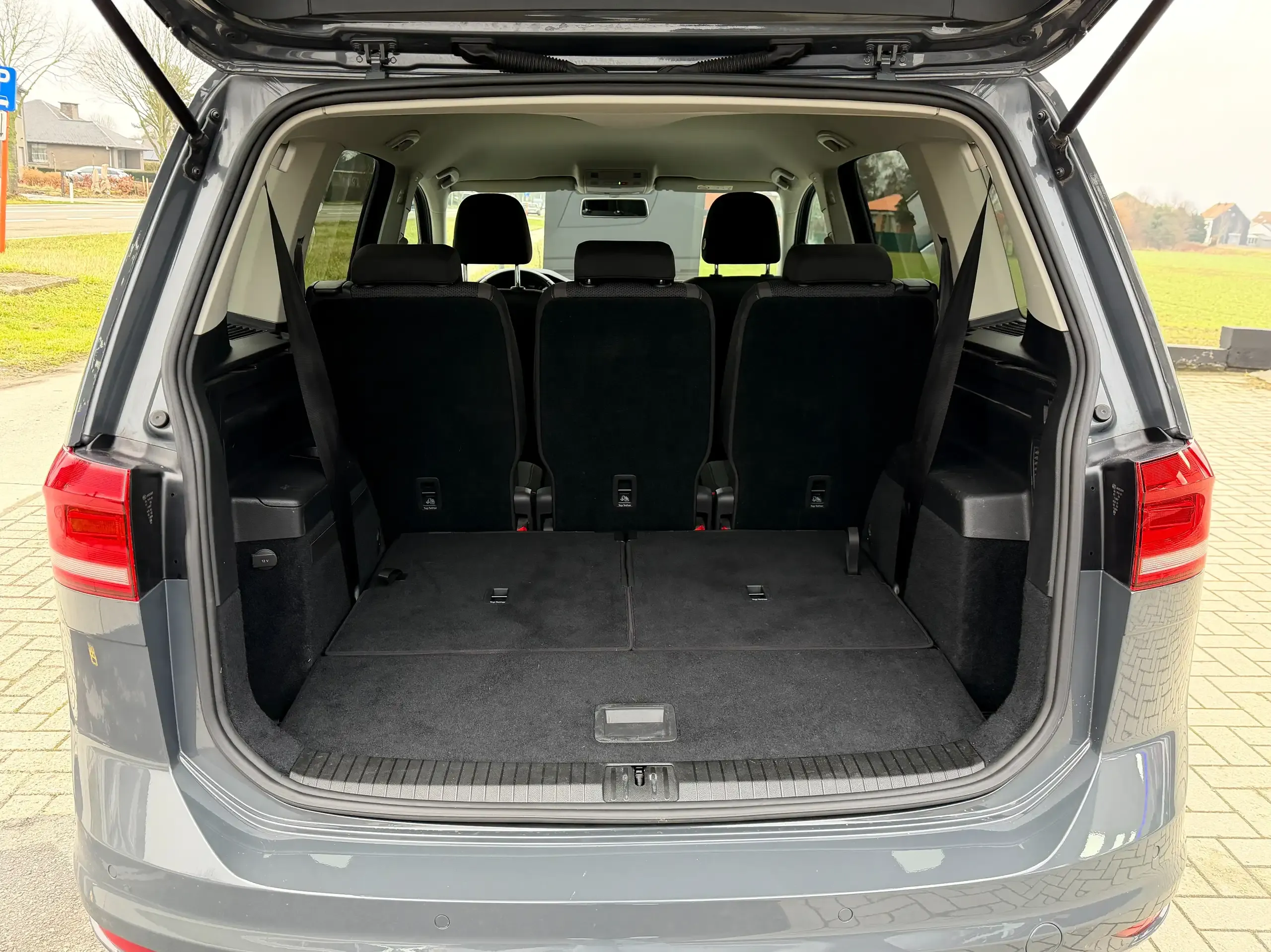 Volkswagen Touran foto 18