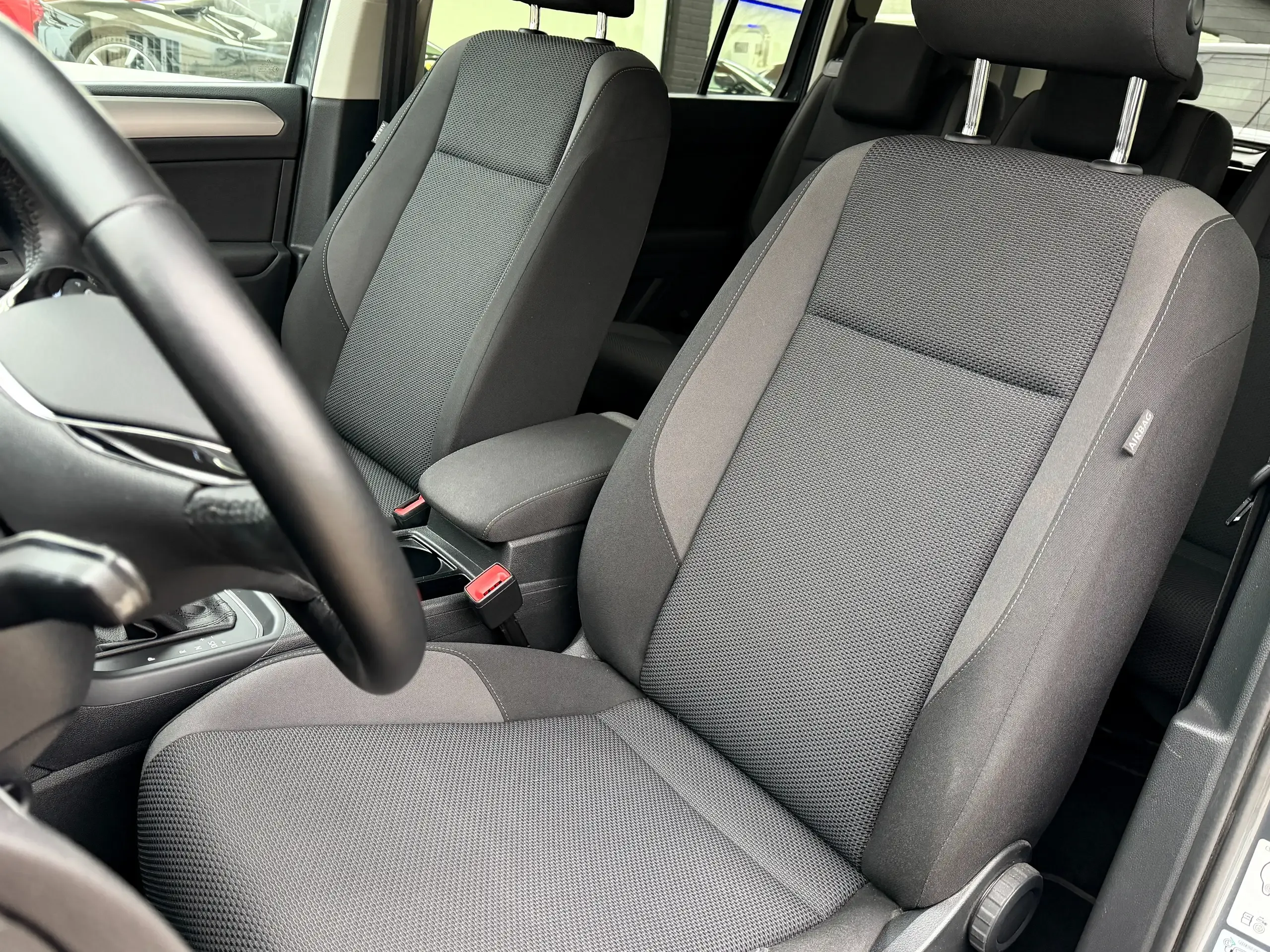 Volkswagen Touran foto 6