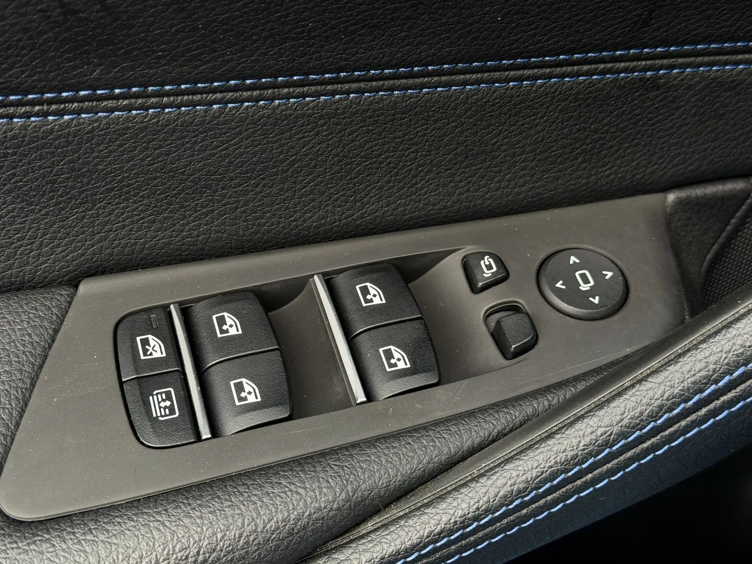 BMW 545 foto 8