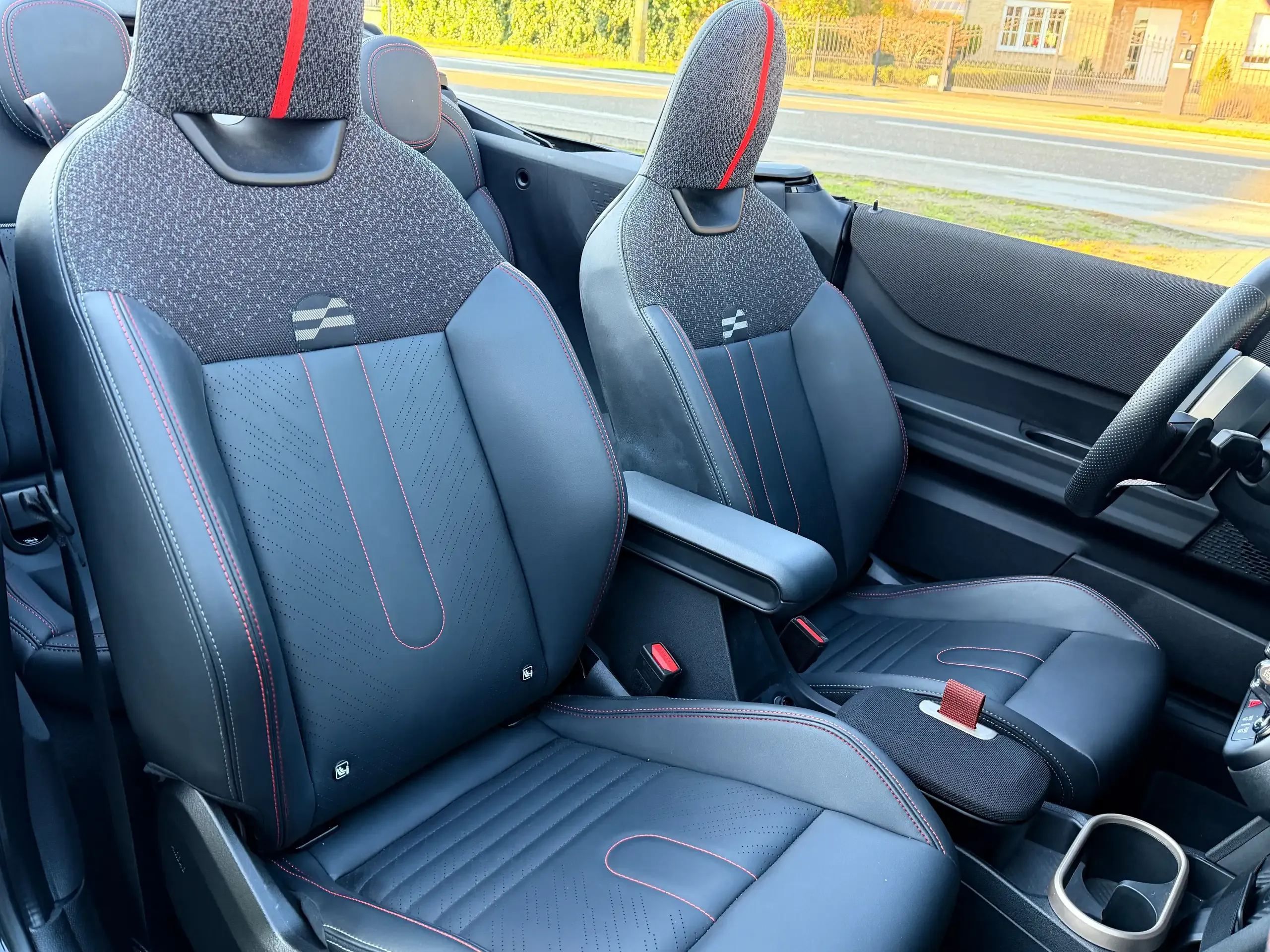 MINI John Cooper Works Cabrio foto 22
