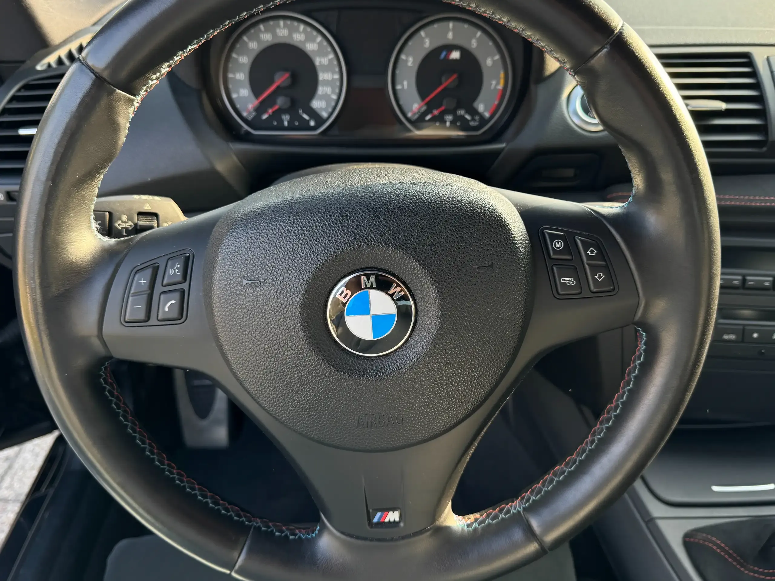 BMW 1er M Coupé foto 7