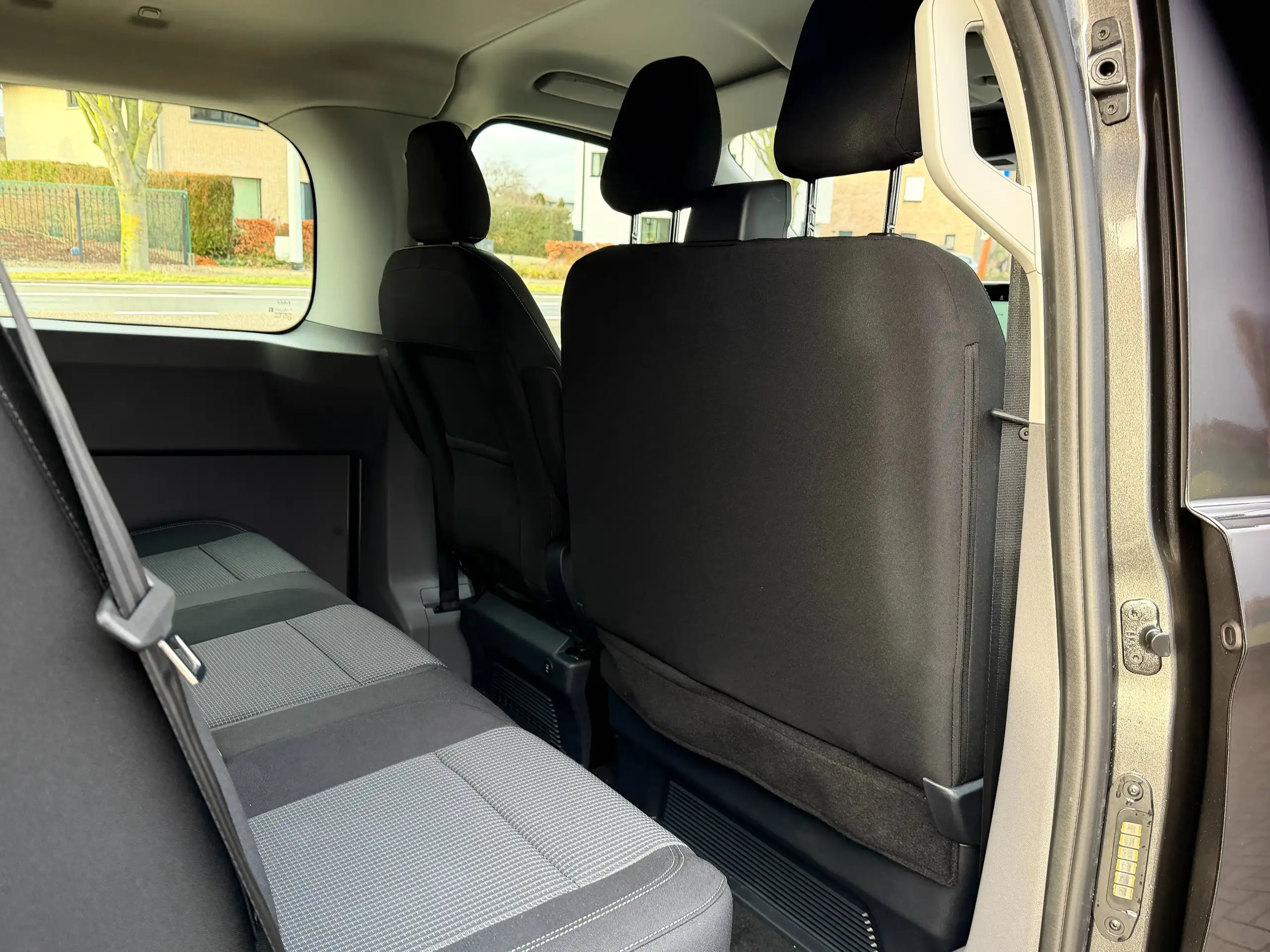 Volkswagen T7 Transporter foto 20