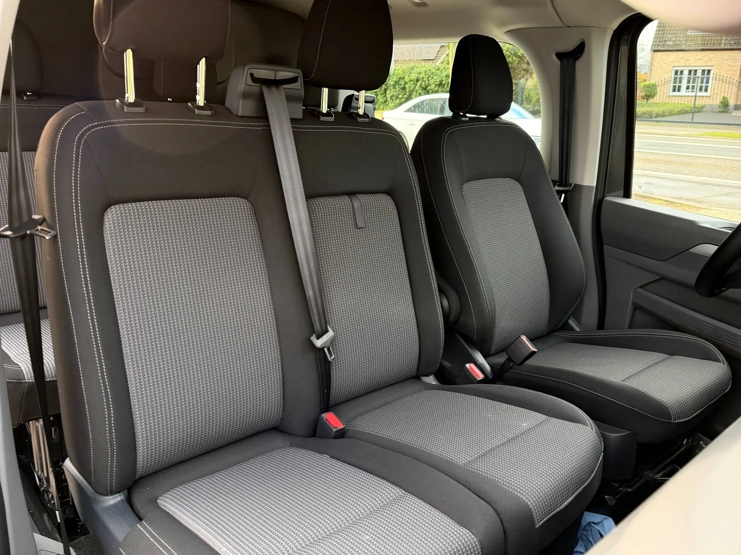 Volkswagen T7 Transporter foto 23