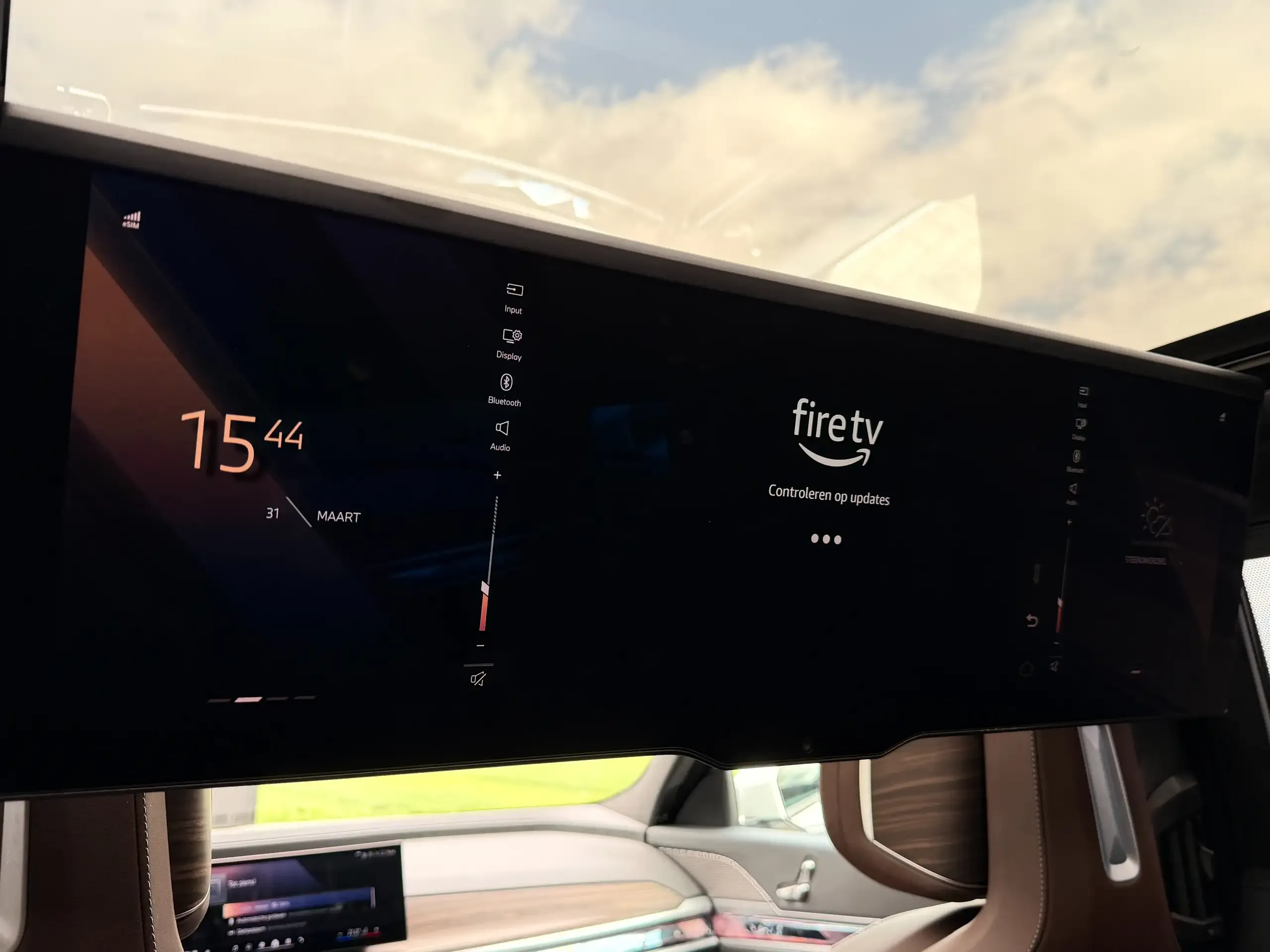 BMW i7 foto 20