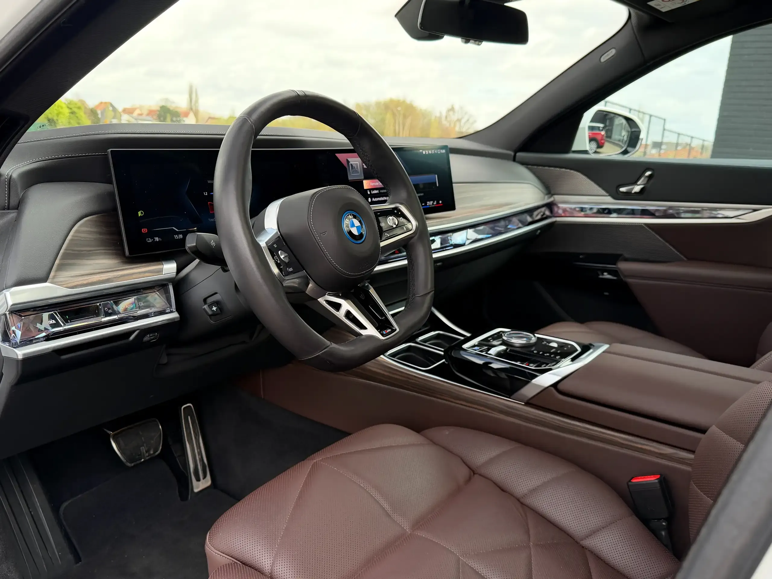 BMW i7 foto 5