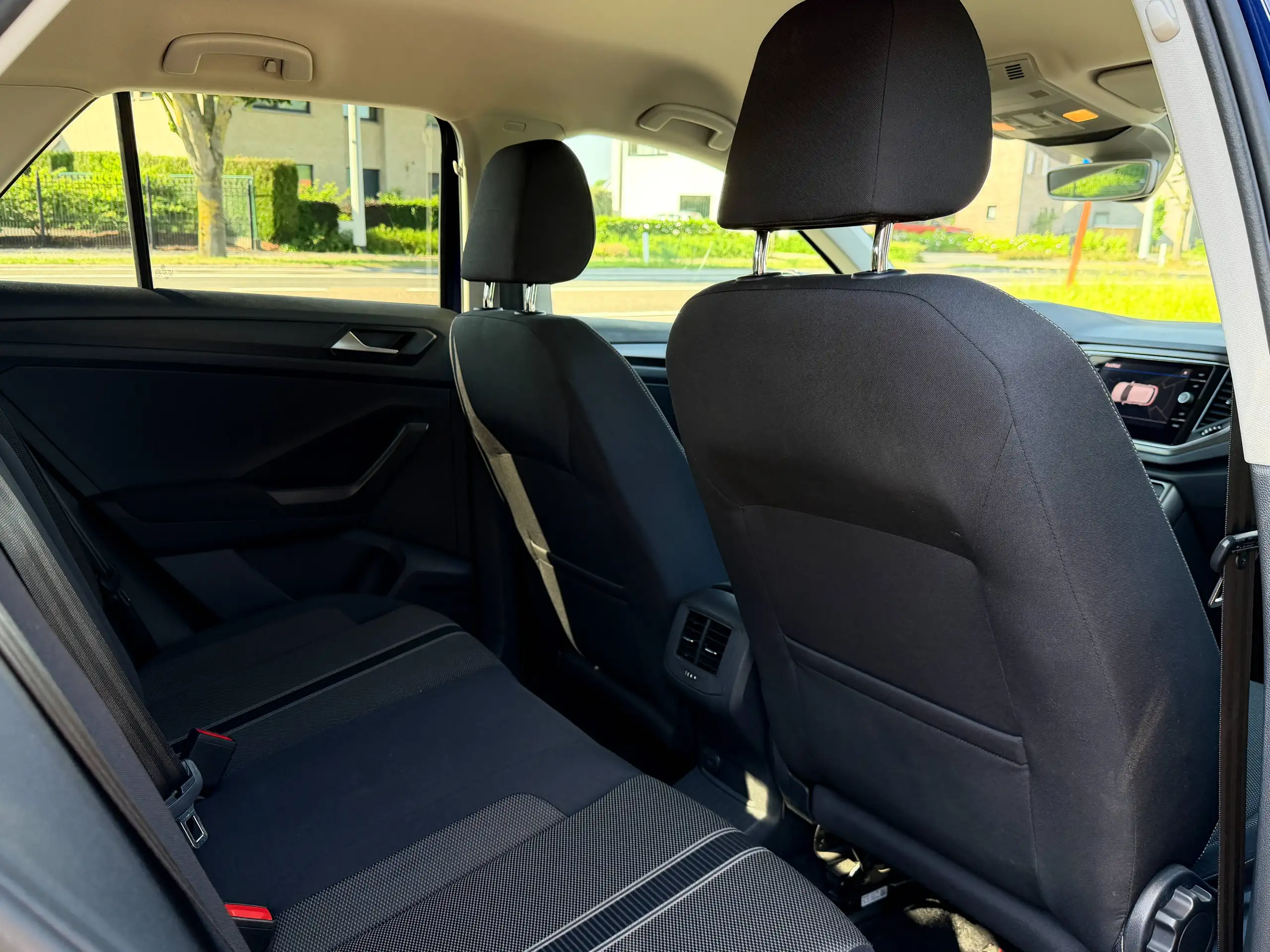 Volkswagen T-Roc foto 18