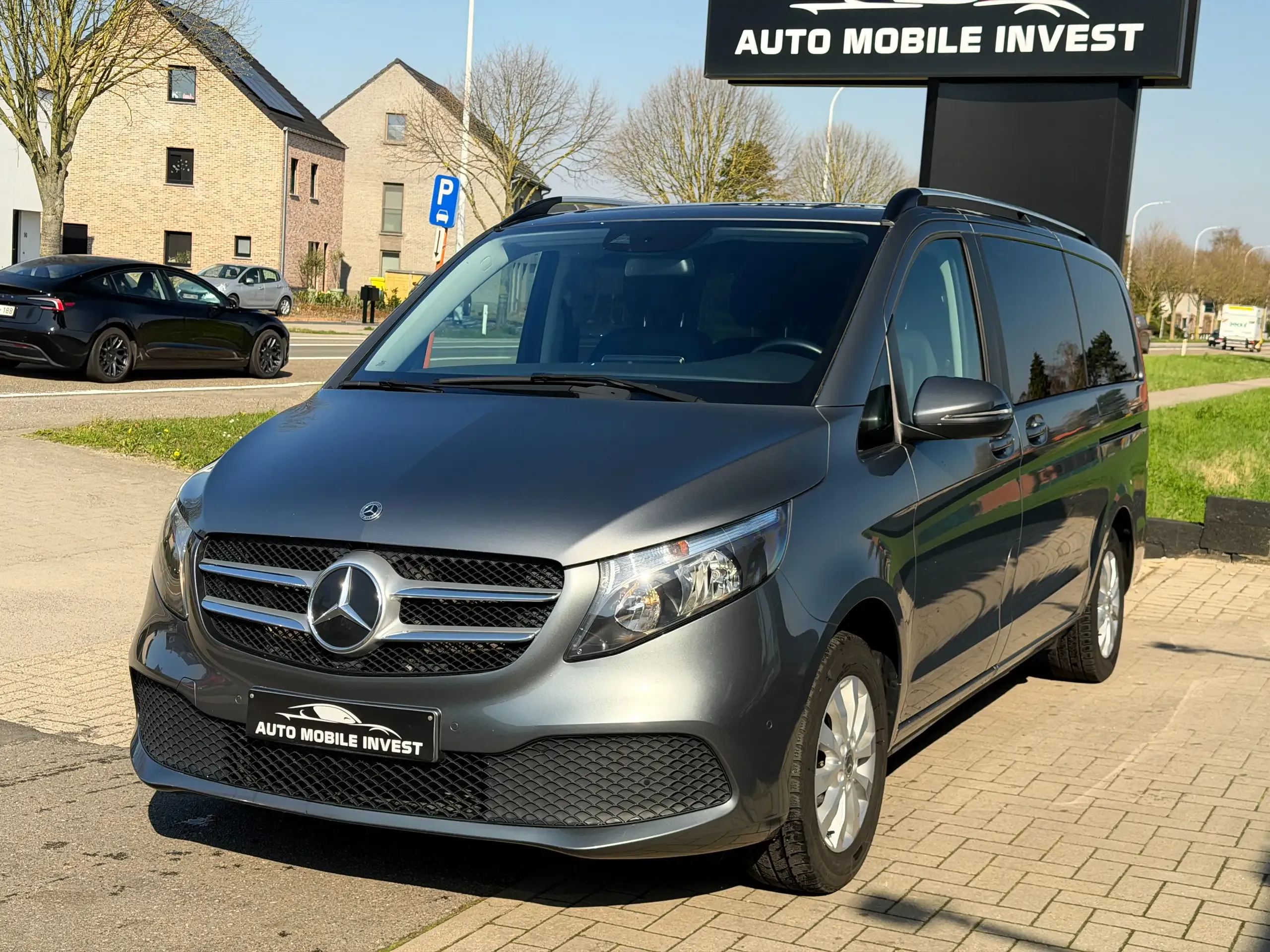 Mercedes-Benz V 220